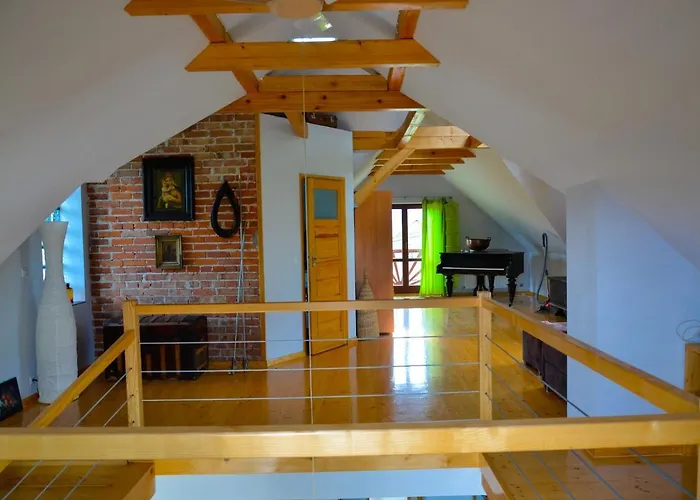 Jaskolka 别墅 Haluszowa